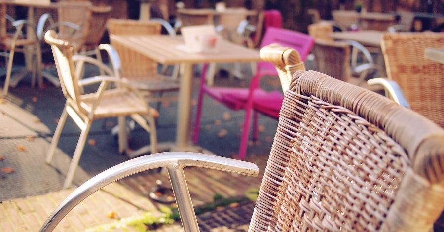 Montar un bar o restaurante con terraza